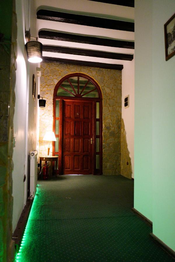 Pensiunea Noemi Braşov Exterior foto